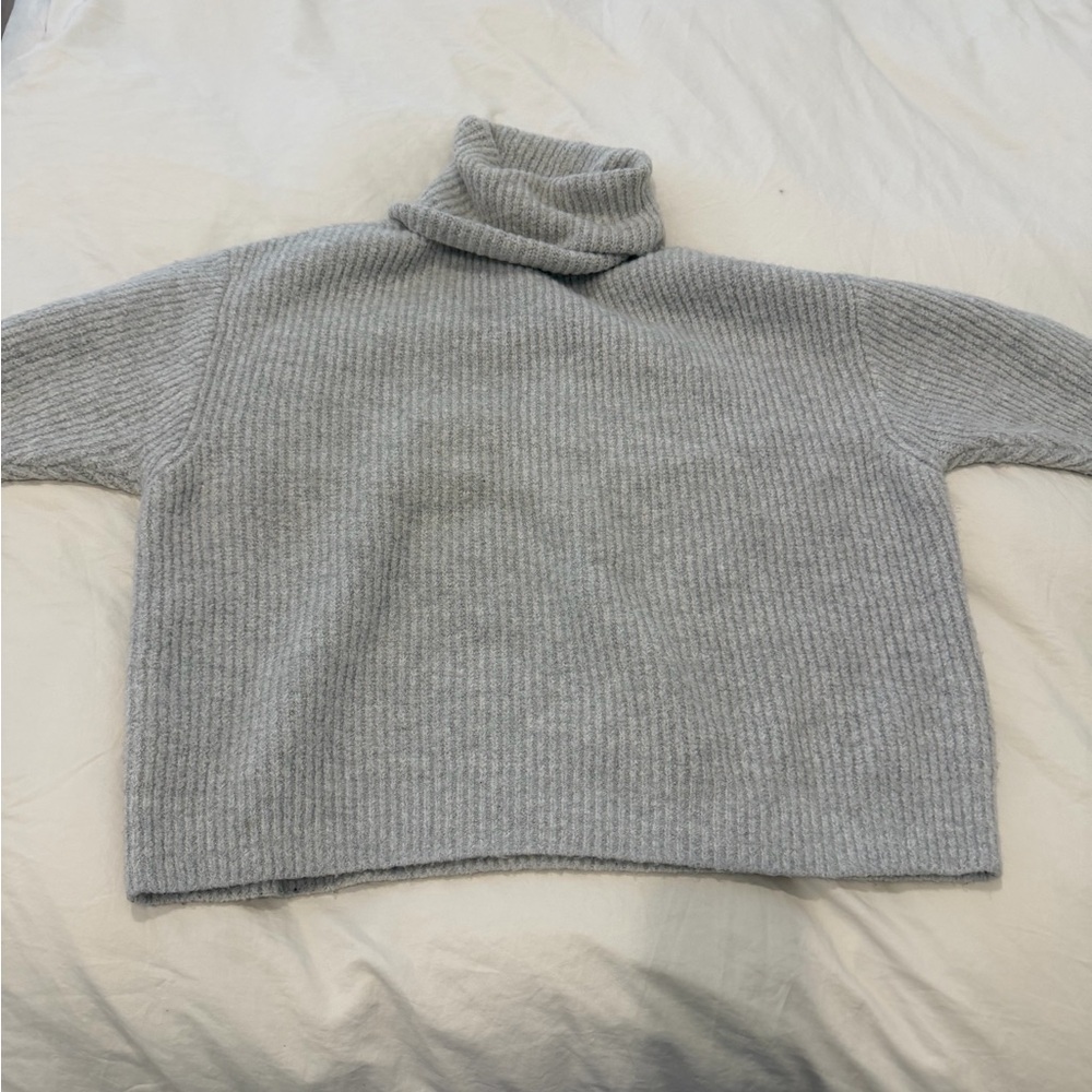 Zara Oversized Gray Turtleneck Sweater